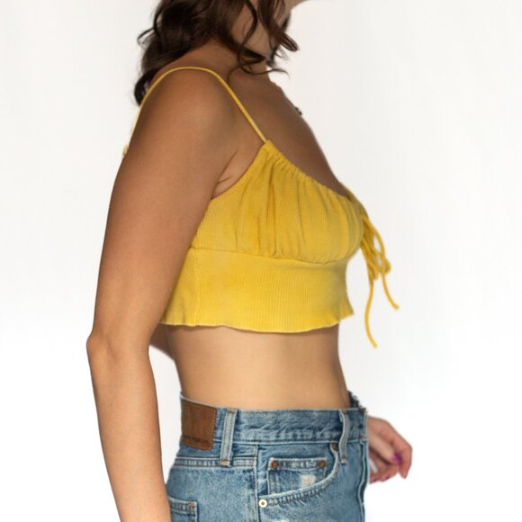 Princess Polly • Crop Top • US 6 • Yellow - Picture 10 of 17